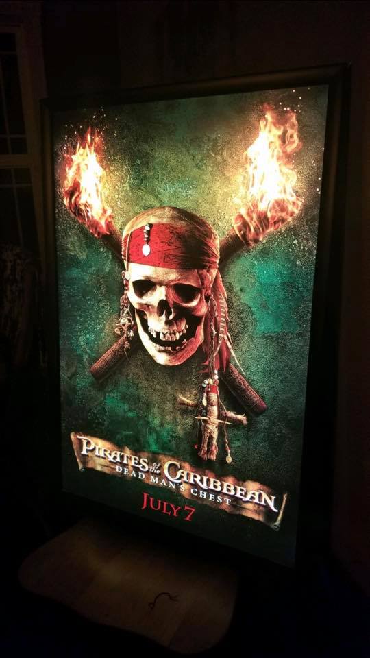 8-PACK Glowbox "World Famous" LED Poster Frames