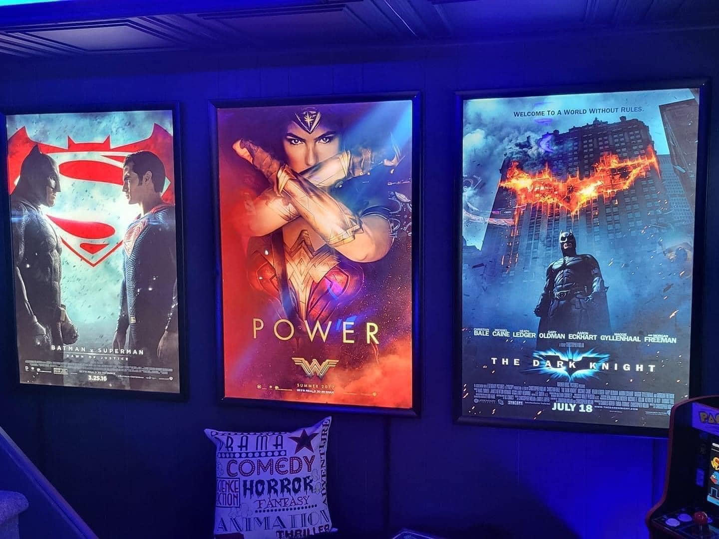 9-PACK Glowbox "World Famous" LED Poster Frames
