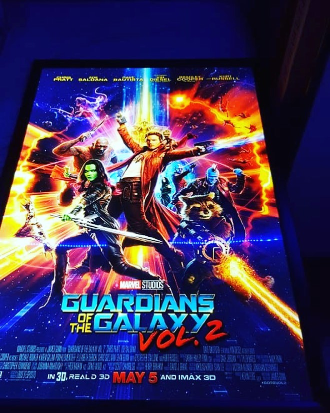 8-PACK Glowbox "World Famous" LED Poster Frames