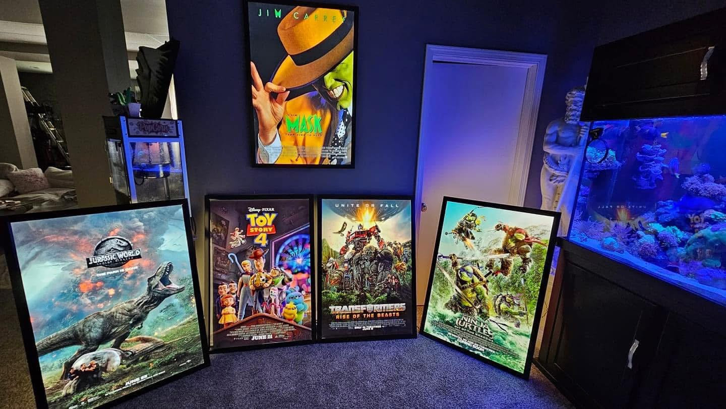 5-PACK Glowbox “World Famous" LED Poster Frames