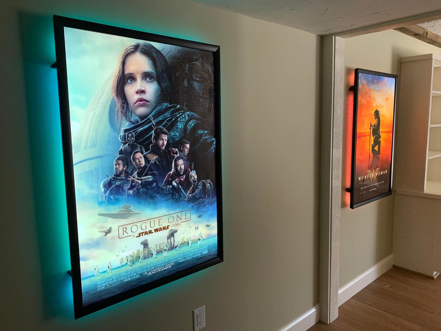 10-PACK Glowbox "World Famous" LED Poster Frames